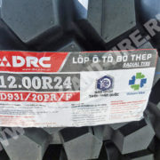 Заводская этикетка шины 12.00R24 DRC D931 (20pr) E-3